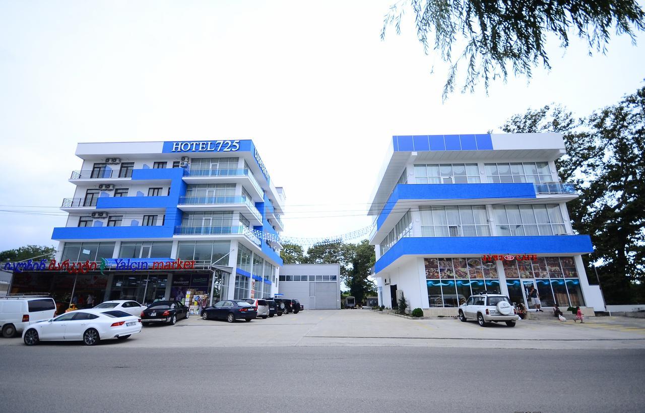 Hotel 725 B Батуми Екстериор снимка