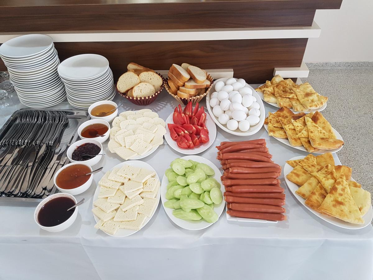 Hotel 725 B Батуми Екстериор снимка